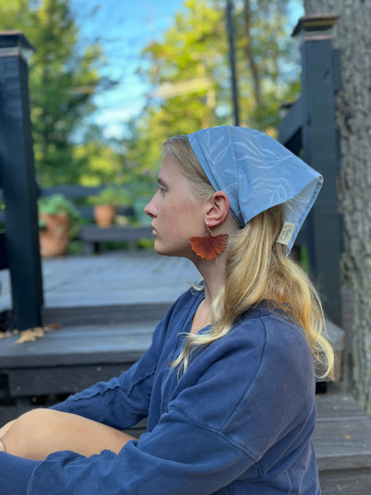 Blue Leaf Headscarf